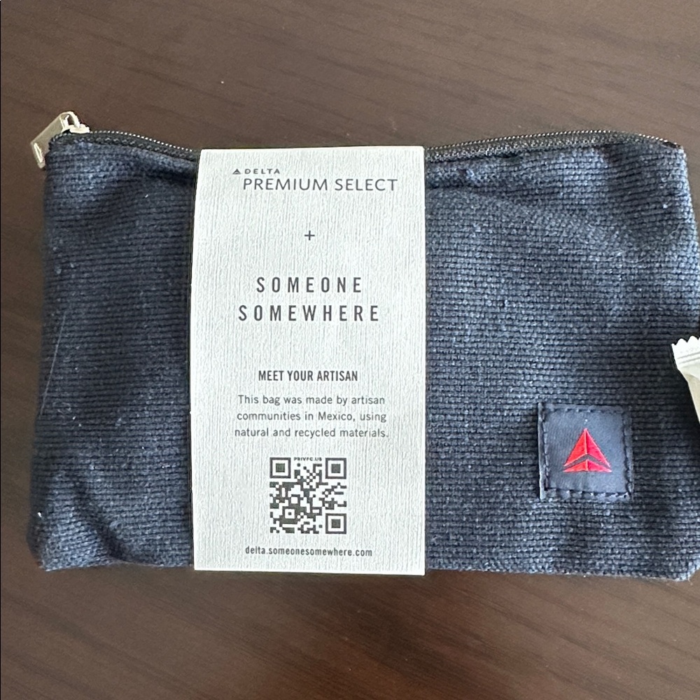 Delta Premium Select Travel Pouch set of two - Picture 2 of 3